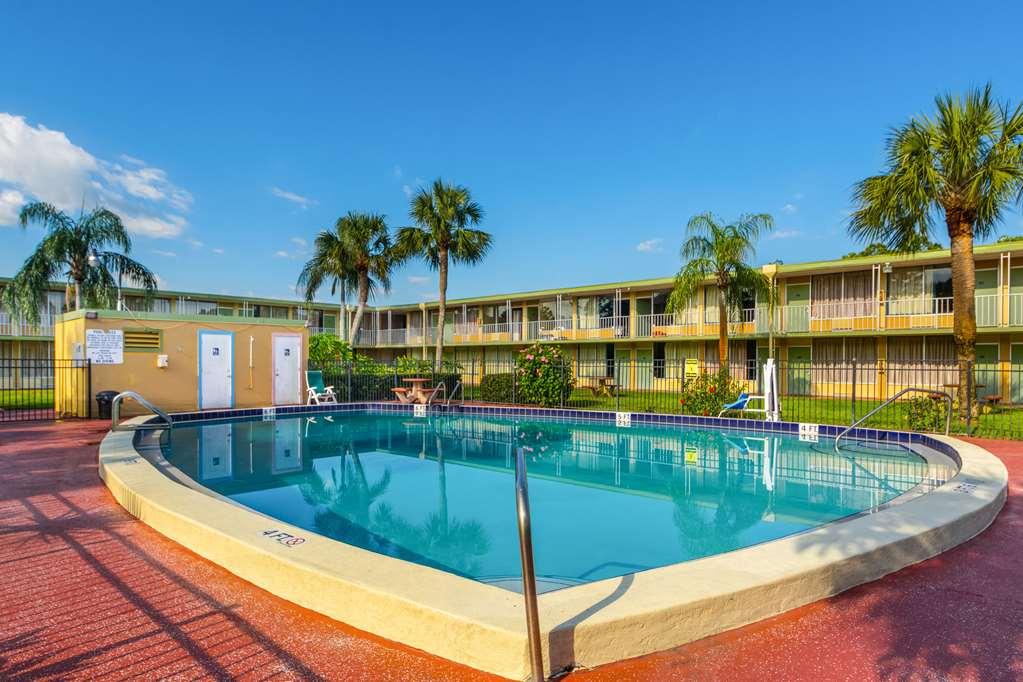 Red Roof Inn Vero Beach - I-95 Зручності фото